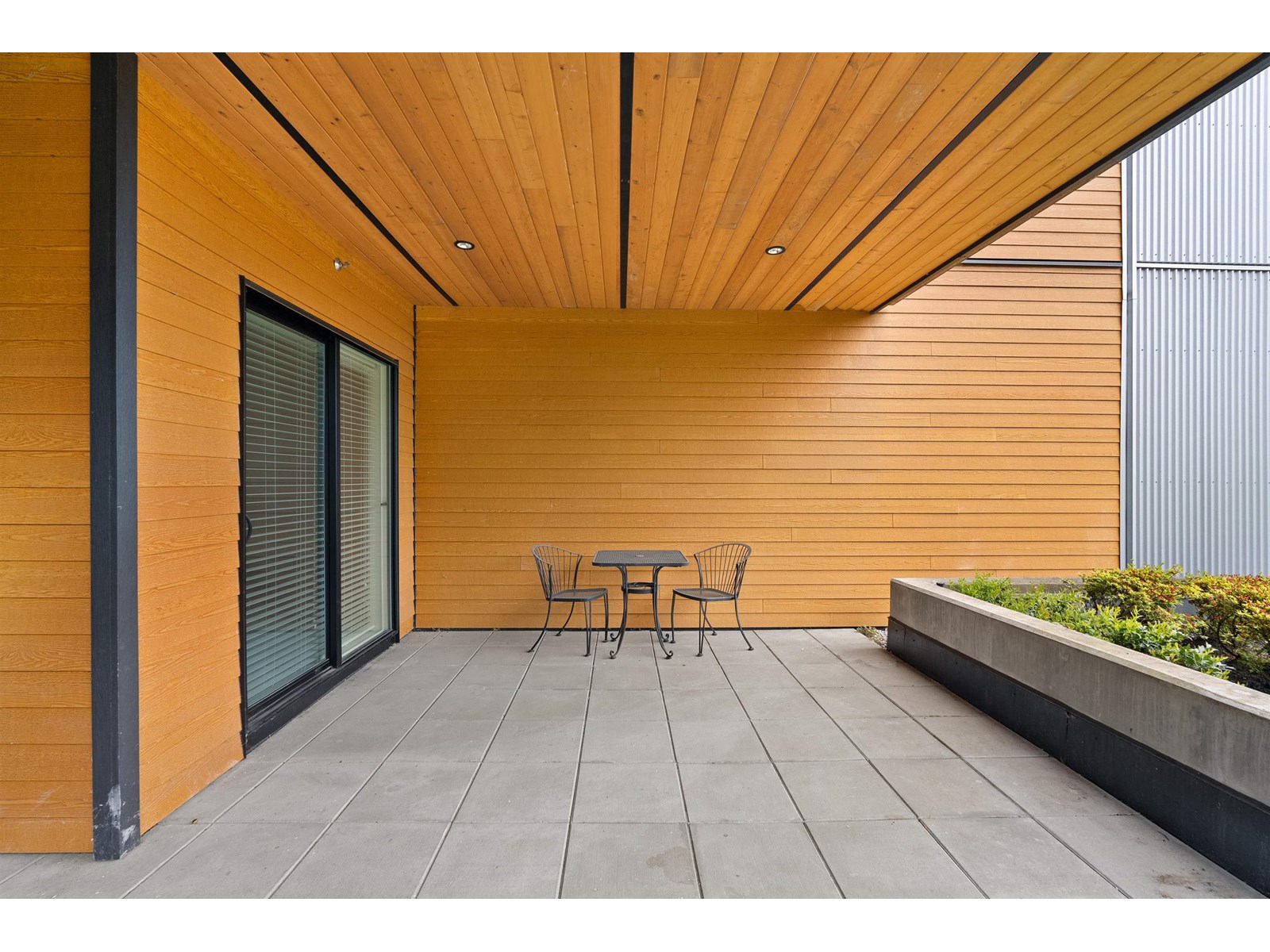214 14855 THRIFT AVENUE, White Rock