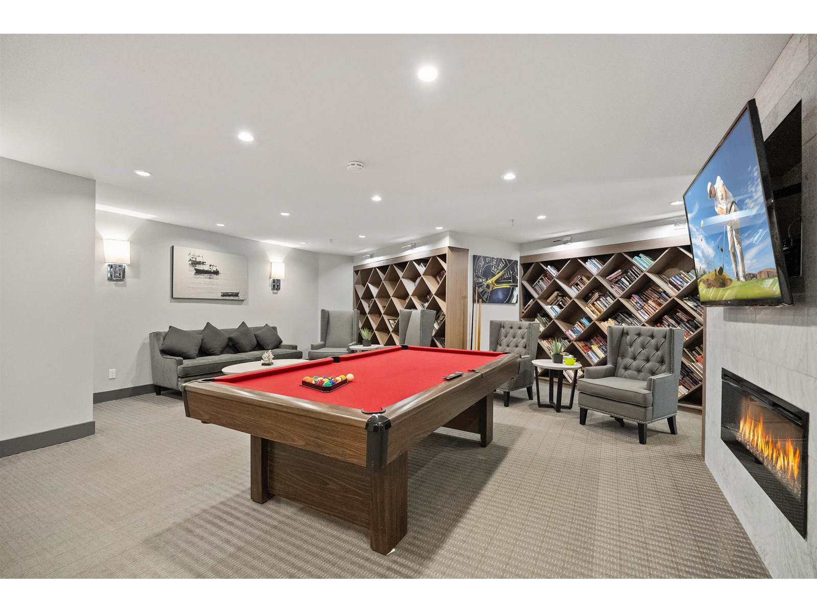 214 14855 THRIFT AVENUE, White Rock