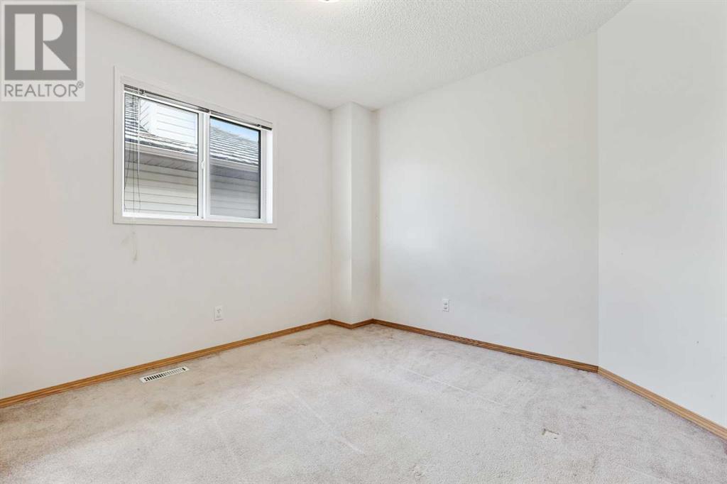 716 Coral Springs Boulevard NE, Calgary, Alberta