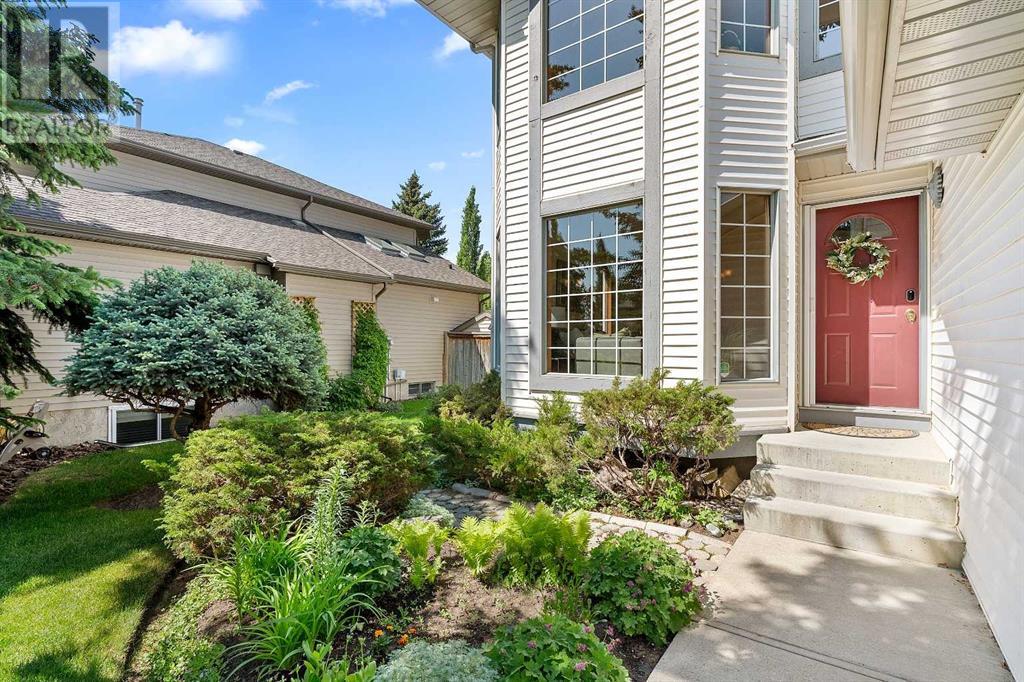Single Family House for Sale in  MILLVIEW Place SW Millrise Calgary 