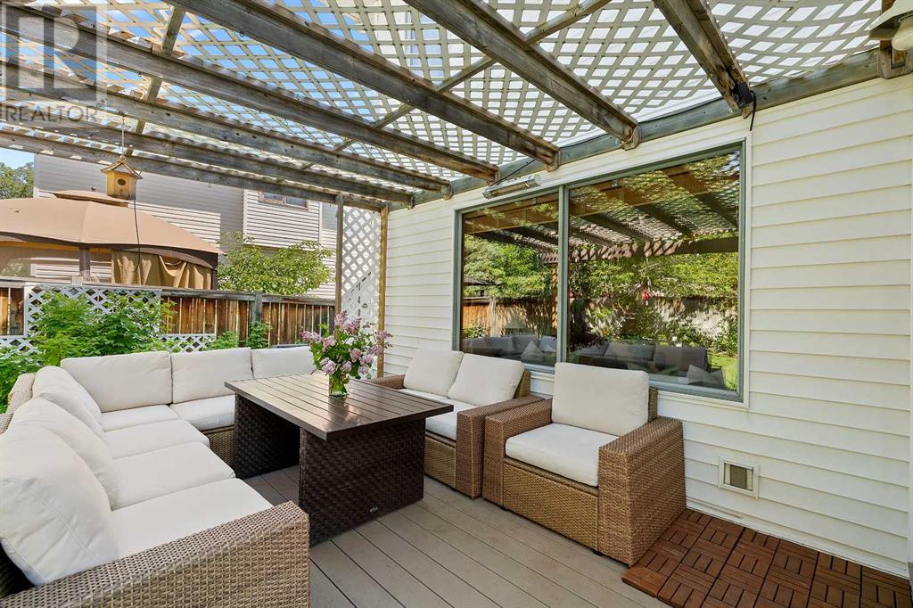 Single Family House for Sale in  MILLVIEW Place SW Millrise Calgary 