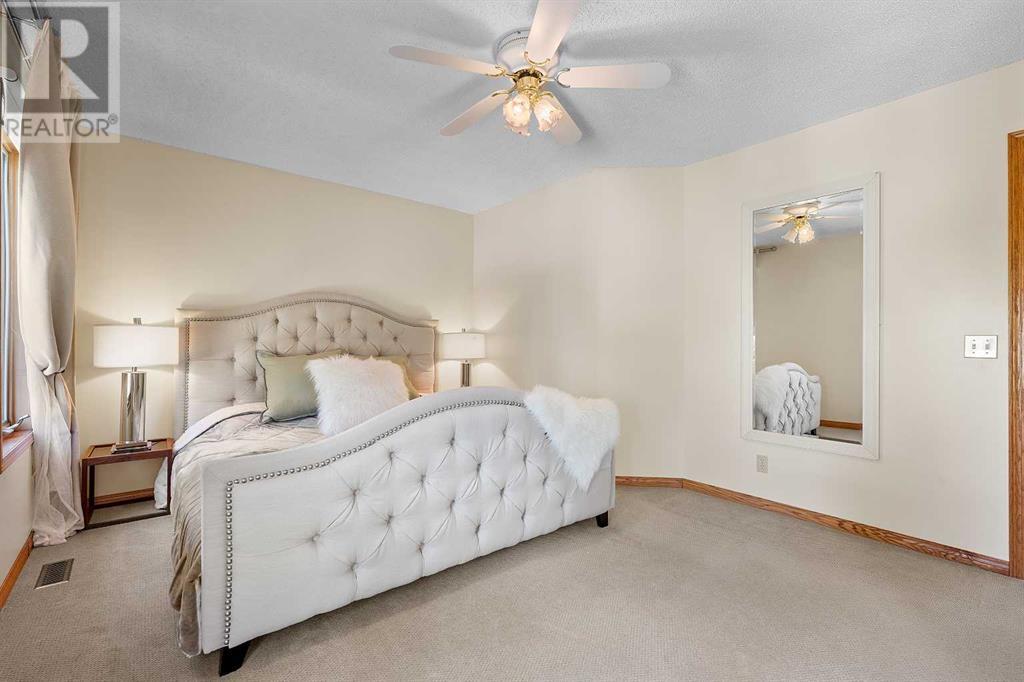 Single Family House for Sale in  MILLVIEW Place SW Millrise Calgary 