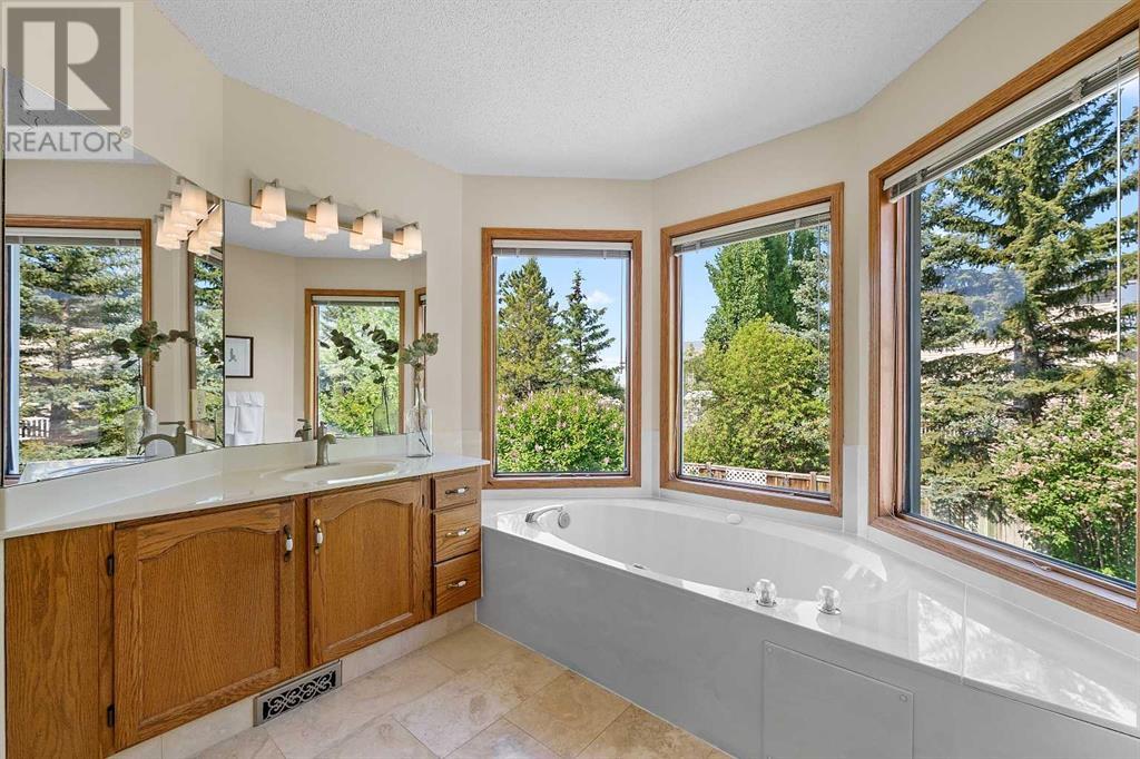 Single Family House for Sale in  MILLVIEW Place SW Millrise Calgary 