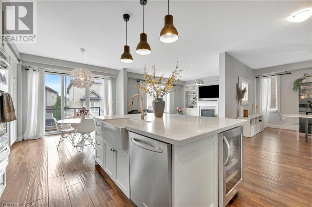 Photo 12 of 66 Sexton Crescent, Ancaster ON