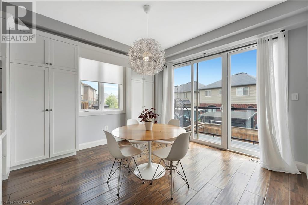 Photo 15 of 66 Sexton Crescent, Ancaster ON