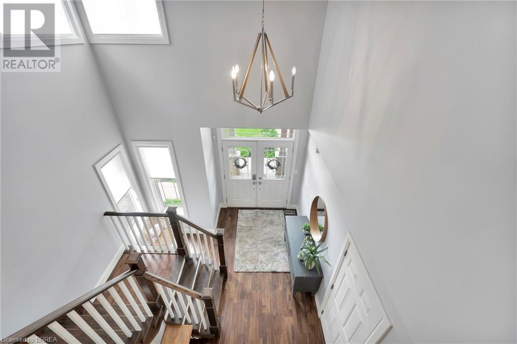 Photo 21 of 66 Sexton Crescent, Ancaster ON