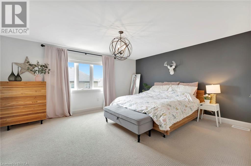 Photo 23 of 66 Sexton Crescent, Ancaster ON
