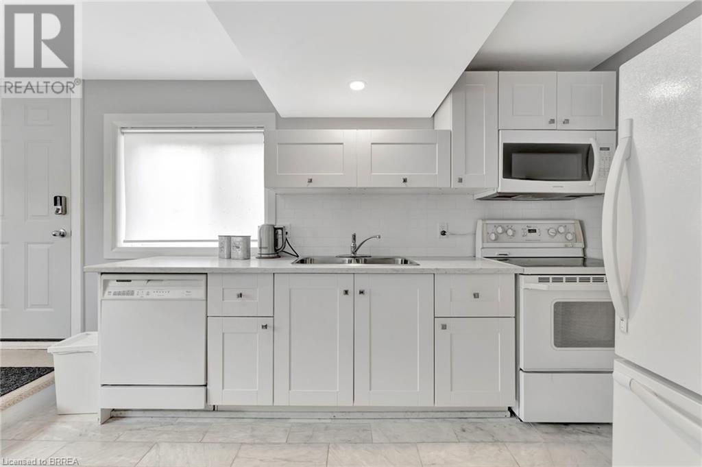 Photo 38 of 66 Sexton Crescent, Ancaster ON
