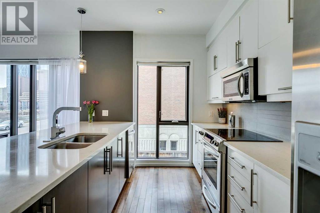 Single Family House for Sale in   Meredith Road NE Crescent Heights Calgary 
