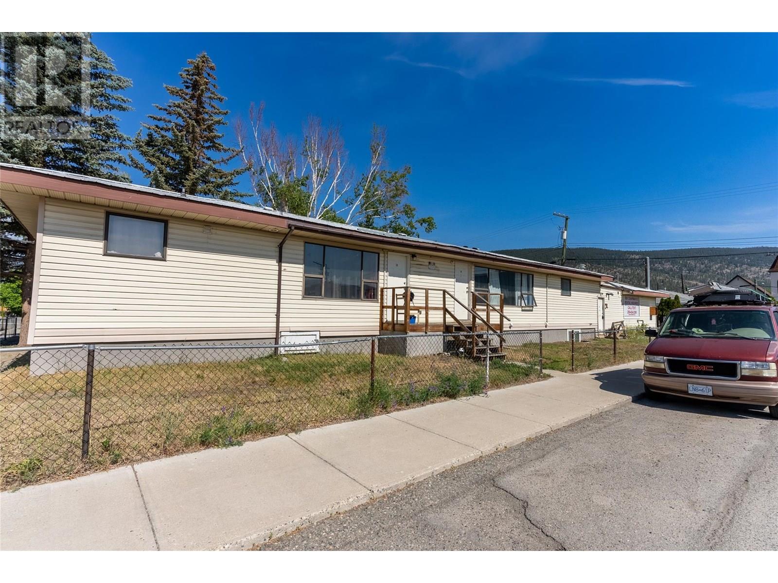  1801 CHAPMAN Street, Merritt