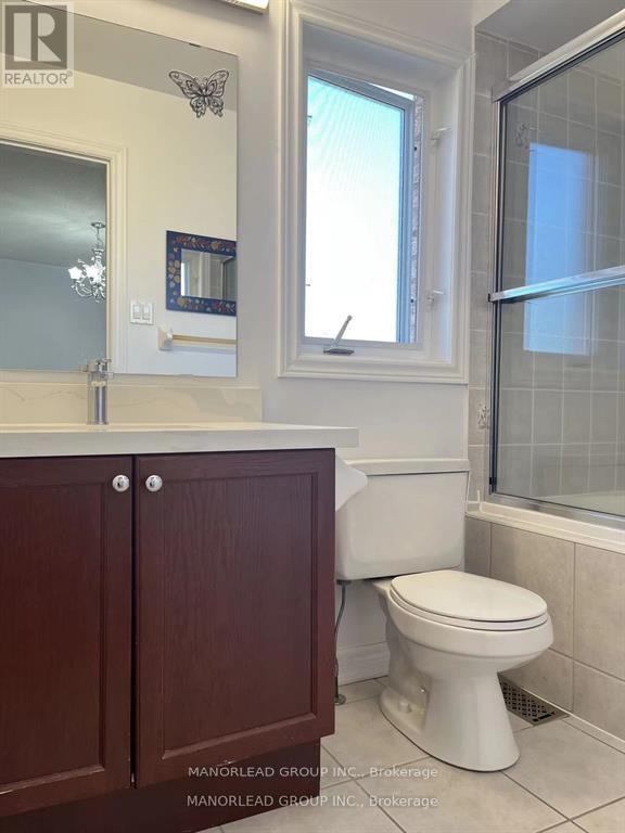Photo 11 of 91 Cabernet Road, Vaughan ON