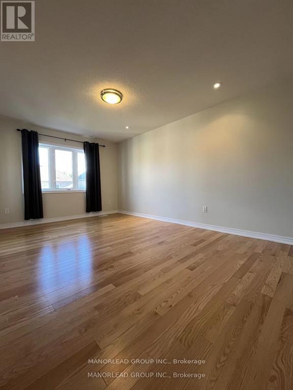 Photo 12 of 91 Cabernet Road, Vaughan ON
