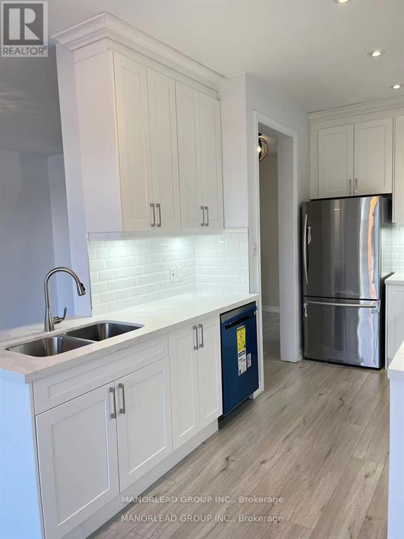 Photo 8 of 91 Cabernet Road, Vaughan ON
