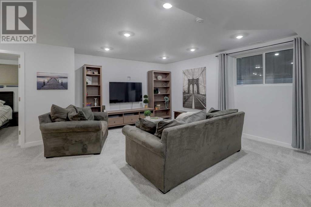 Single Family House for Sale in  Evansfield Way NW Evanston Calgary 