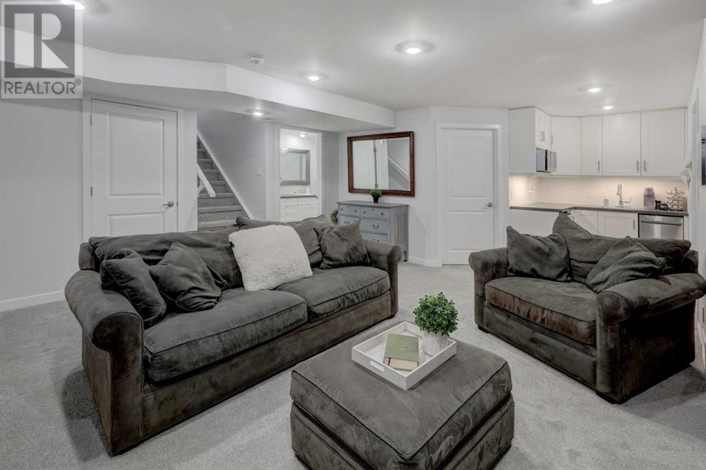 Single Family House for Sale in  Evansfield Way NW Evanston Calgary 
