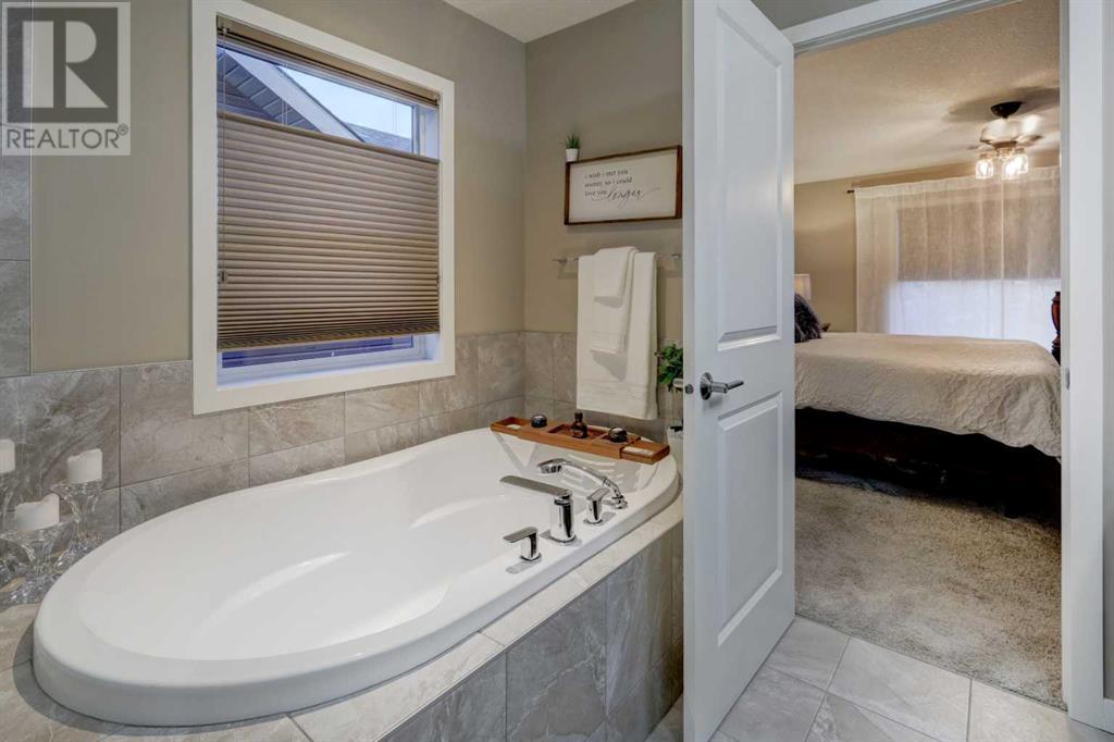 Single Family House for Sale in  Evansfield Way NW Evanston Calgary 