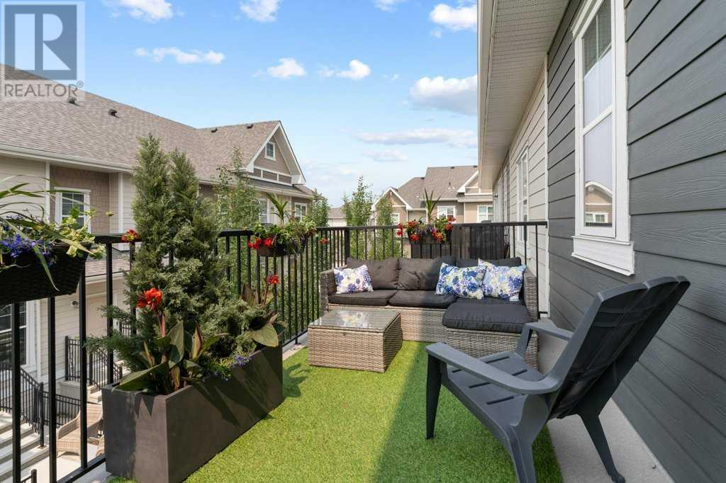 209 Cranbrook Walk SE, Calgary, Alberta