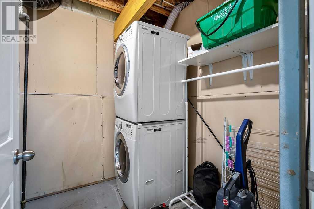 Single Family House Bi-level for Sale in  Copperfield Gardens SE Copperfield Calgary 