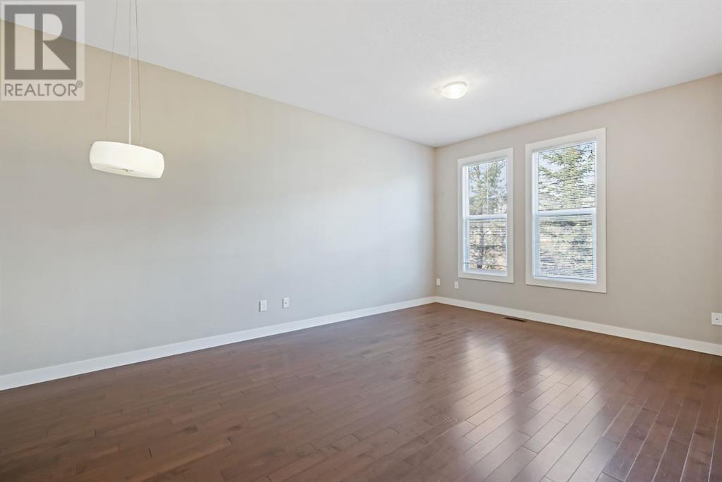 Single Family House for Sale in  Evanston Square NW Evanston Calgary 