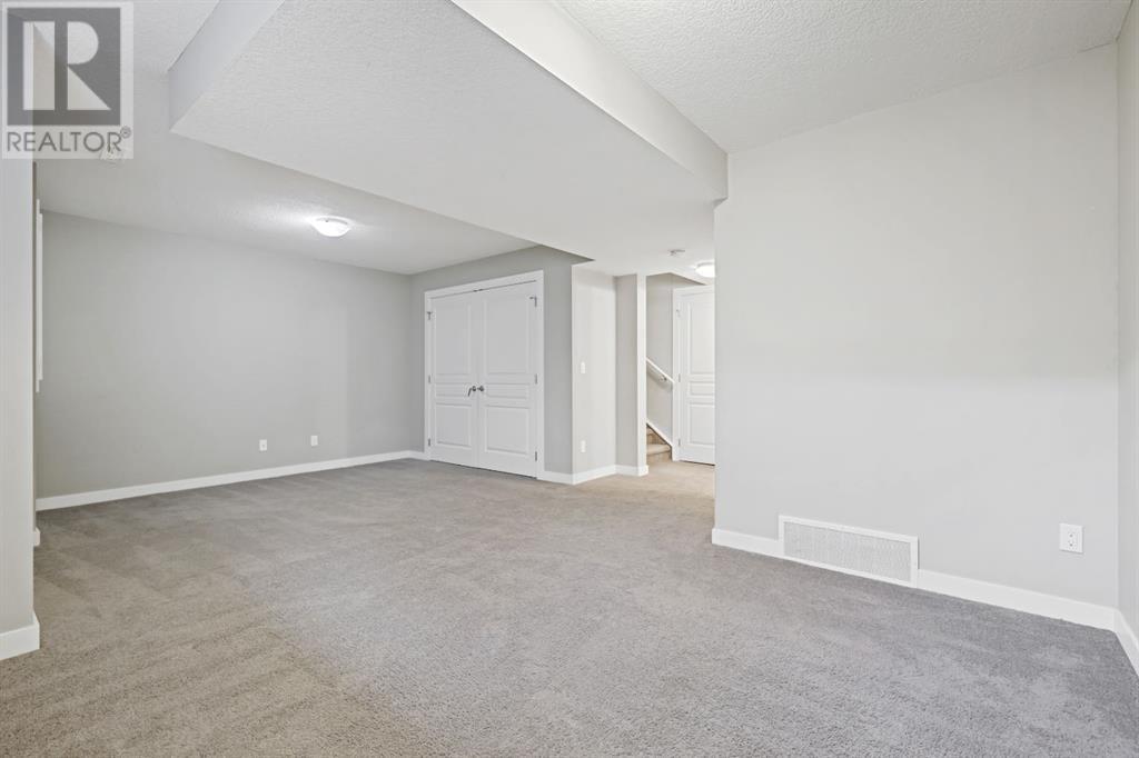 Single Family House for Sale in  Evanston Square NW Evanston Calgary 