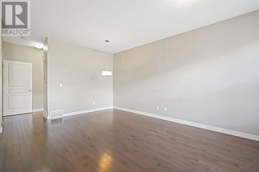 Single Family House for Sale in  Evanston Square NW Evanston Calgary 