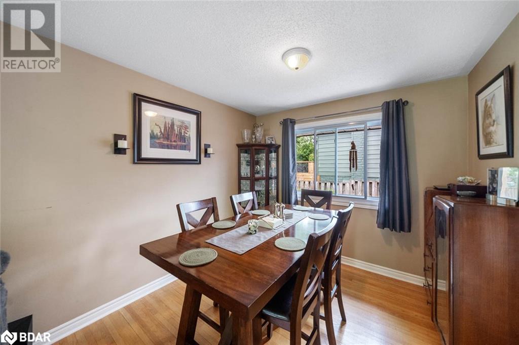 Photo 20 of 7 Broadmoor Avenue, Barrie ON
