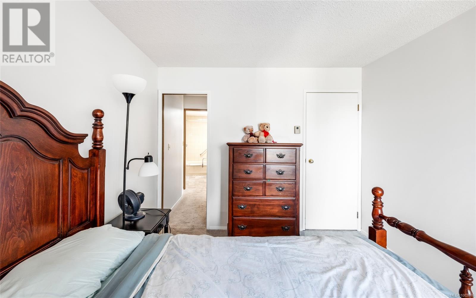 #302 1518 PANDORA AVE - Image 10