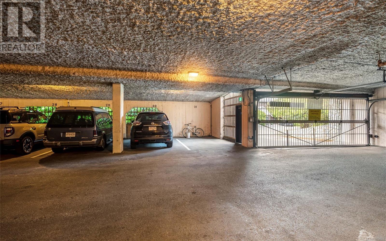 #302 1518 PANDORA AVE - Image 18