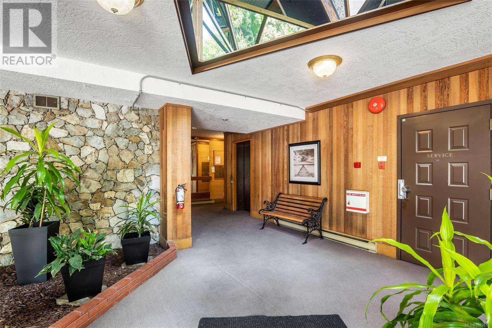 #302 1518 PANDORA AVE - Image 19