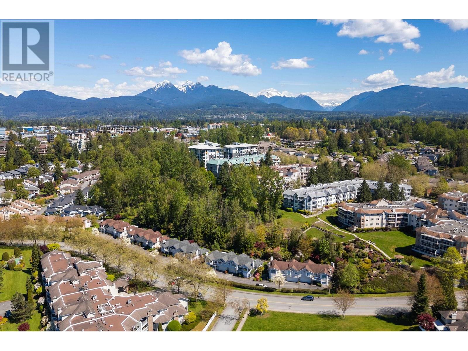 Photo 15 of 101 11641 227 Street, Maple Ridge BC