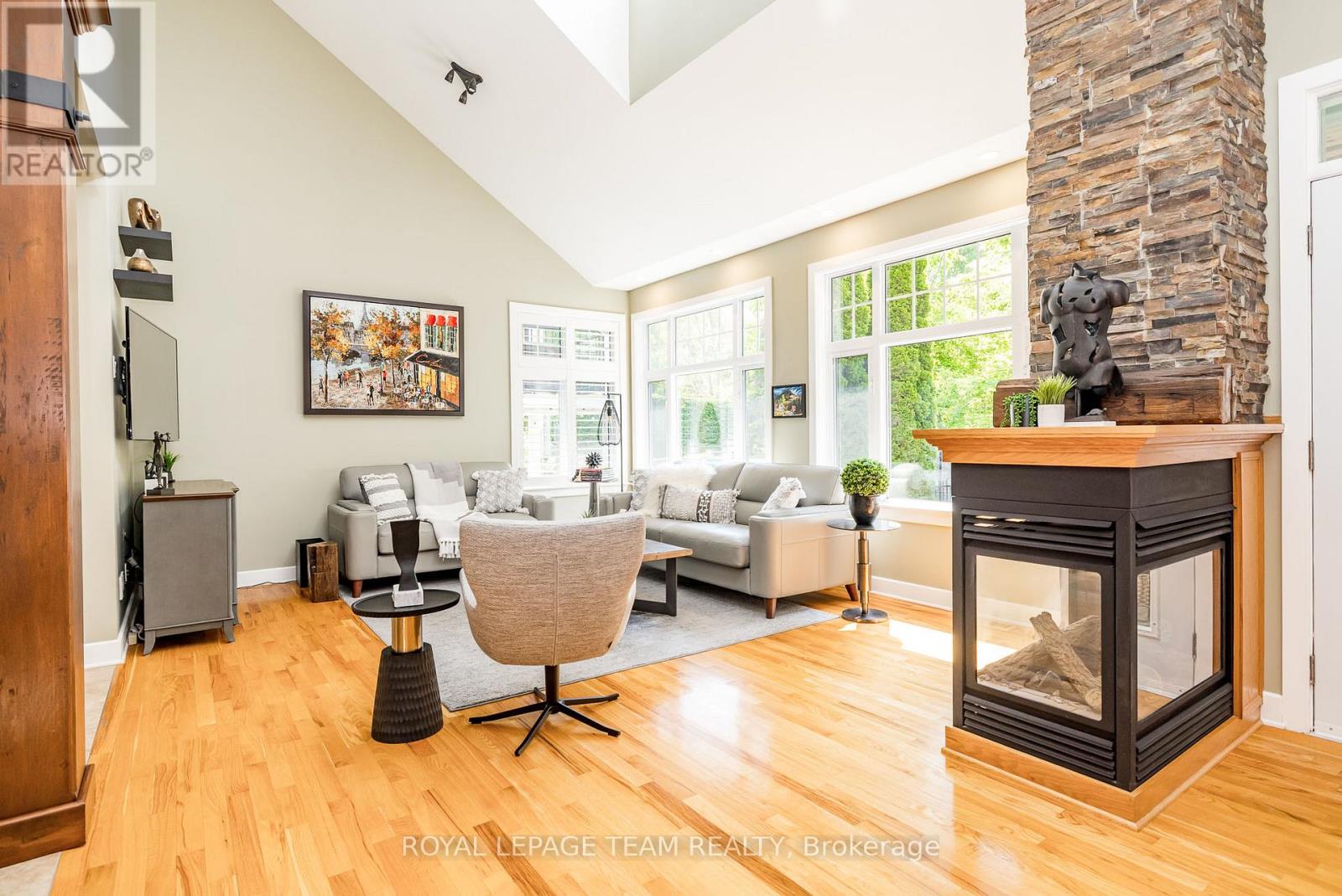 Photo 41 of 19 Turtle Point Private, Ottawa ON