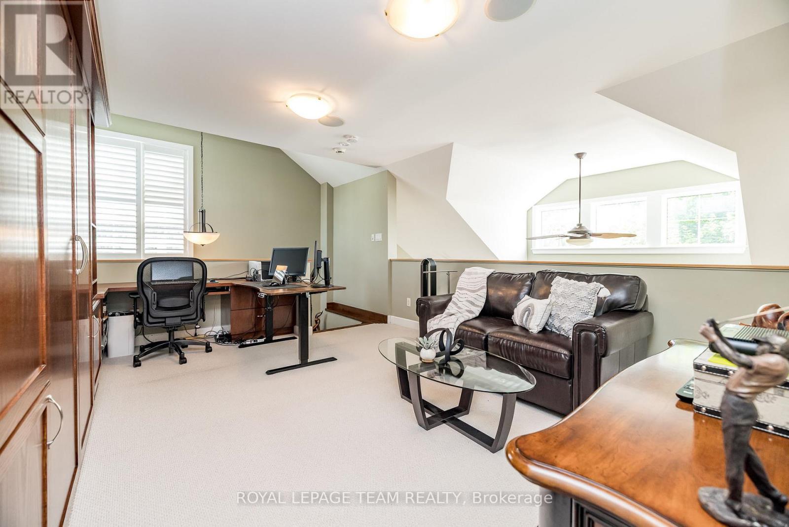 Photo 36 of 19 Turtle Point Private, Ottawa ON