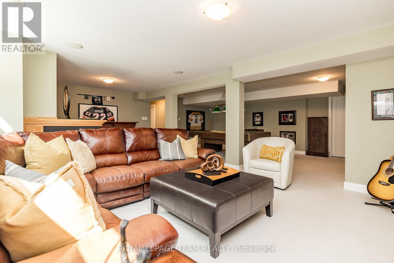 Photo 34 of 19 Turtle Point Private, Ottawa ON