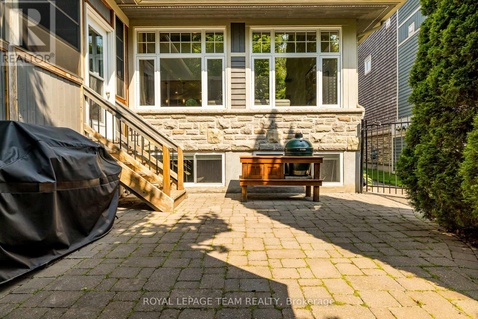Photo 12 of 19 Turtle Point Private, Ottawa ON