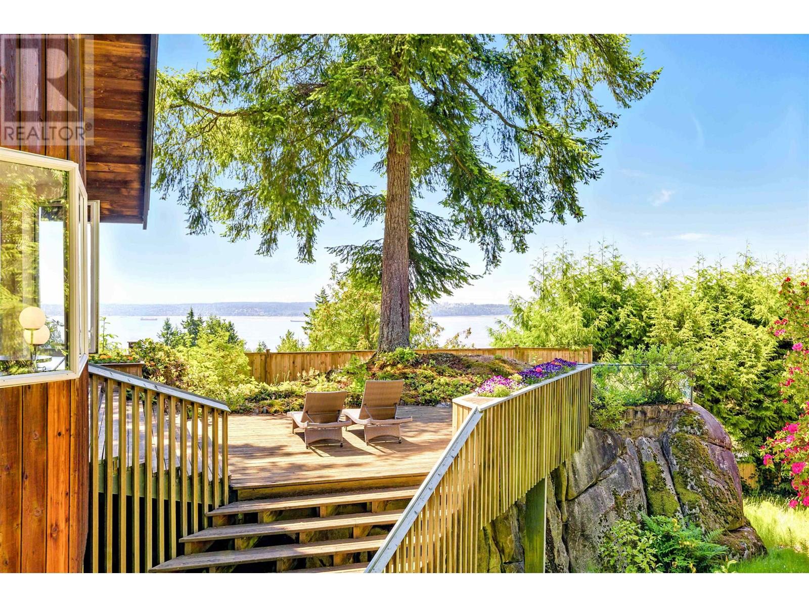 Photo 25 of 4663 Woodridge Place, West Vancouver BC