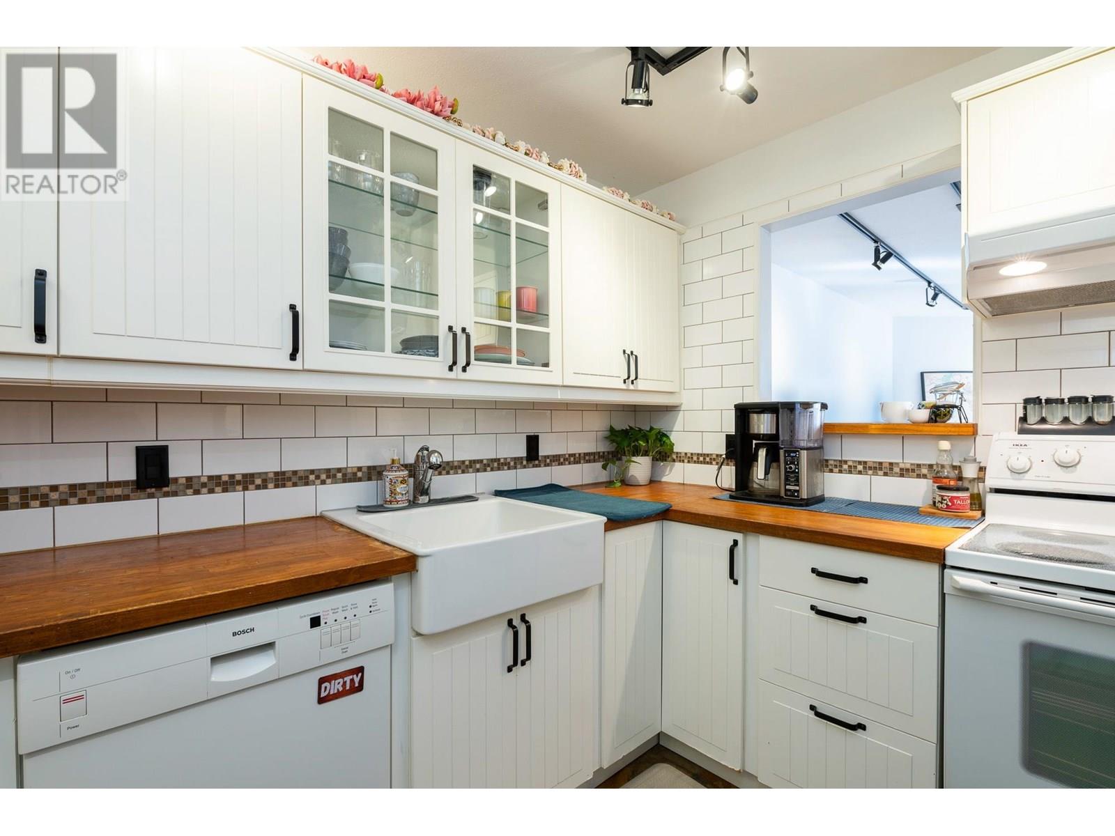 Photo 14 of 105 175 W 4th Street, North Vancouver BC