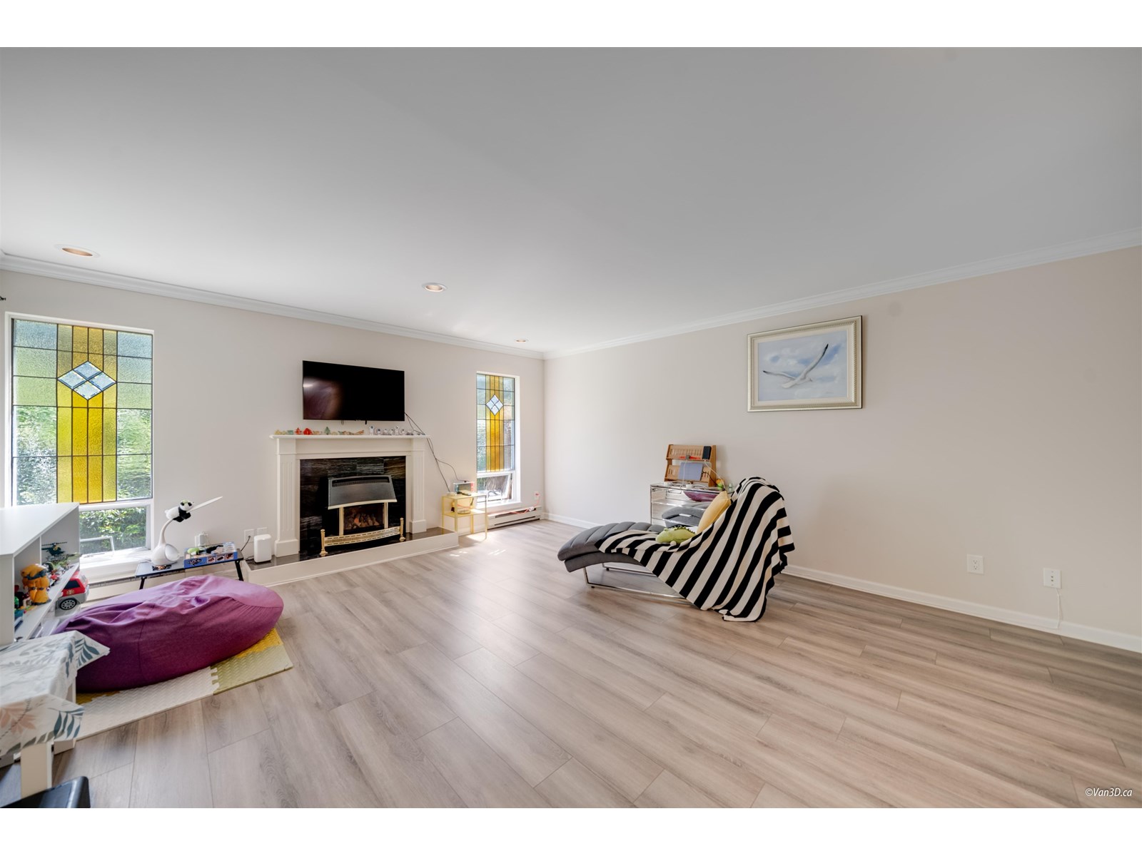 Photo 5 of 3 1552 Everall Street, White Rock BC