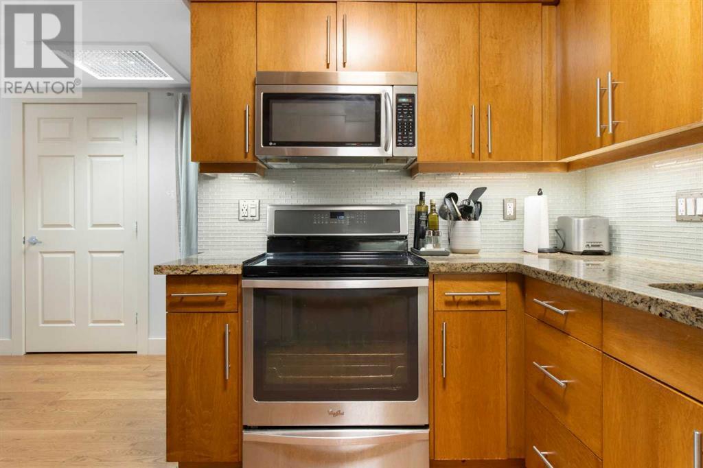 Single Family House for Sale in    Avenue NE Crescent Heights Calgary 