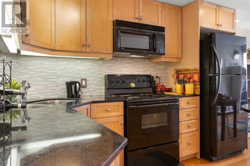 Single Family House for Sale in    Avenue SW Bankview Calgary 