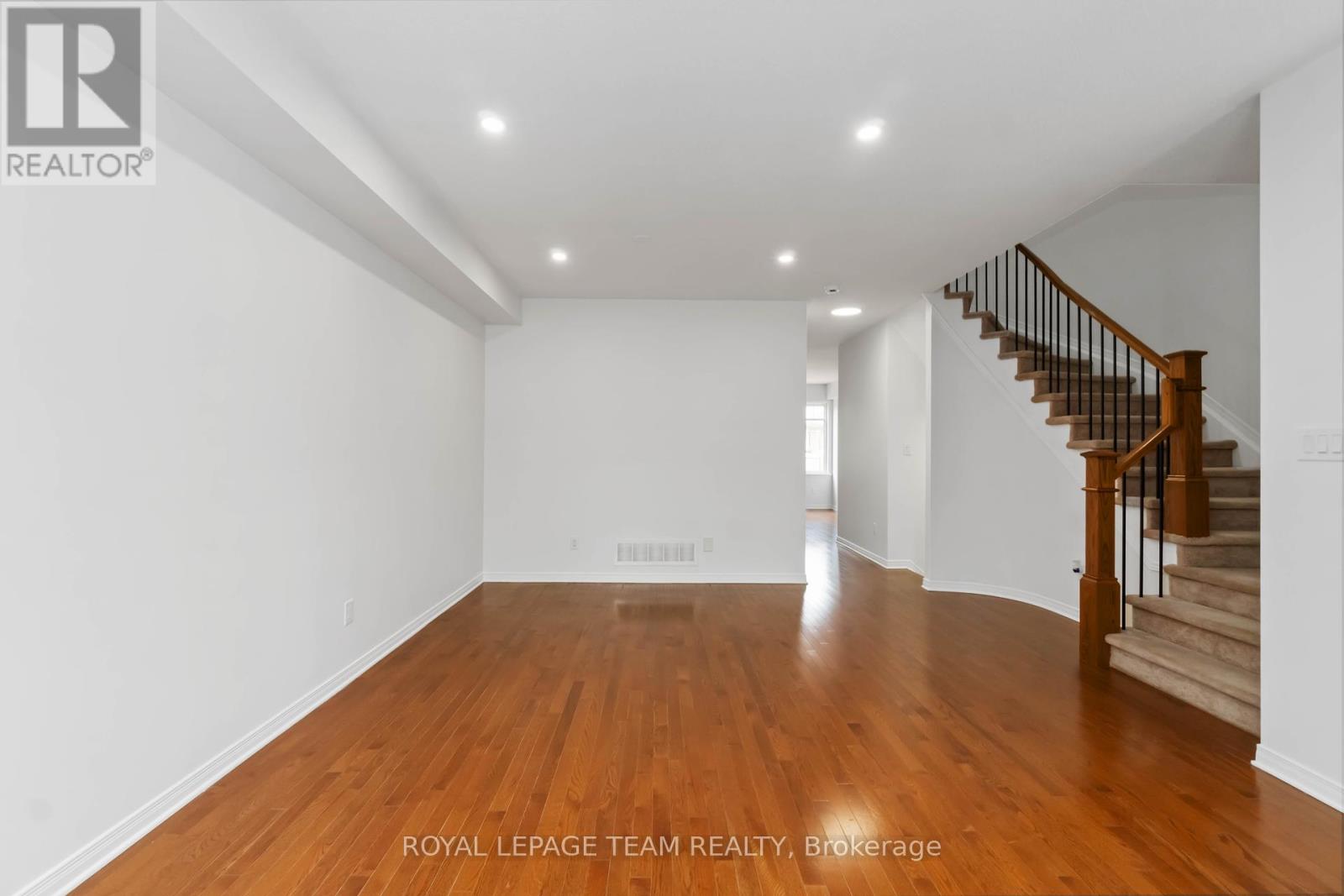 Living room with Dinning Room