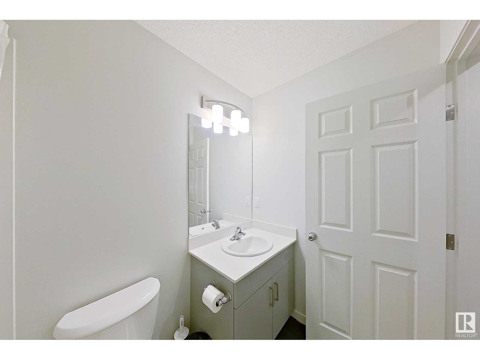 Photo 6 of 7137 46 A St, Beaumont AB