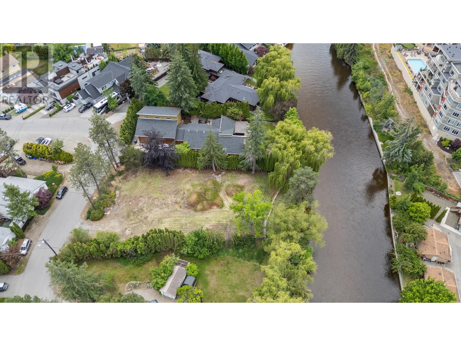 1 569 Radant Road, Kelowna
