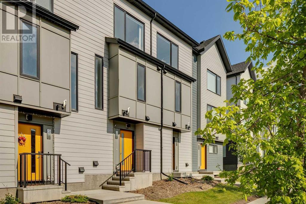 Single Family House for Sale in  Evanston Link NW Evanston Calgary 