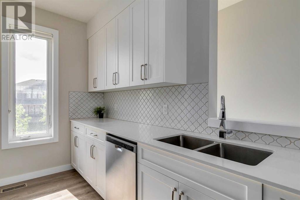 Single Family House for Sale in  Evanston Link NW Evanston Calgary 