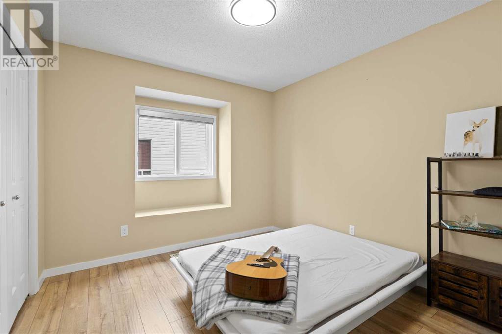 Single Family House for Sale in  Edgebrook Drive NW Edgemont Calgary 