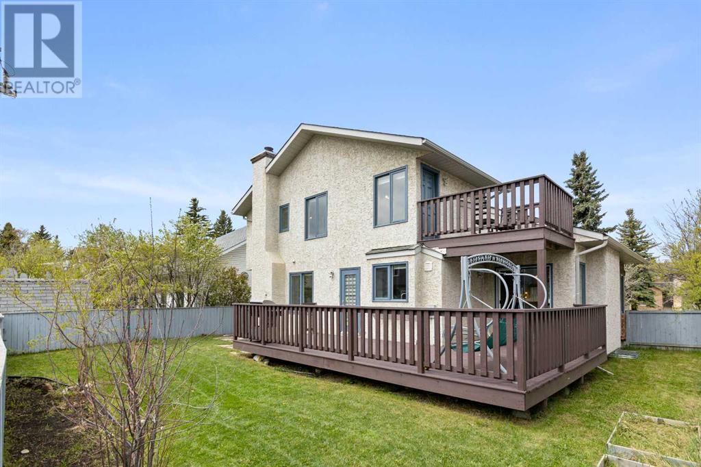 Single Family House for Sale in  Edgebrook Drive NW Edgemont Calgary 