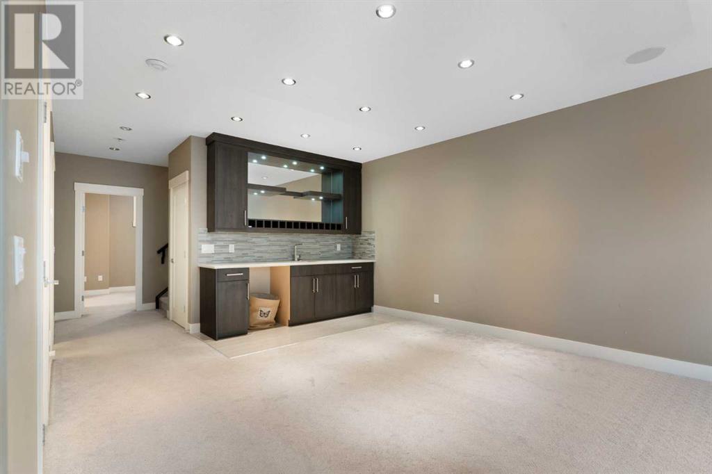 Single Family House for Sale in   Avenue NW Capitol Hill Calgary 