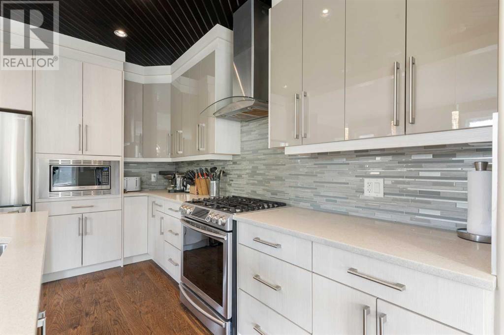 Single Family House for Sale in   Avenue NW Capitol Hill Calgary 