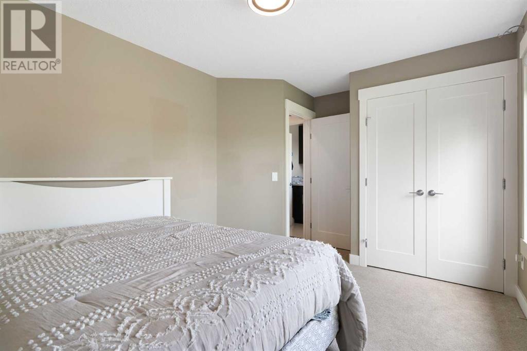 Single Family House for Sale in   Avenue NW Capitol Hill Calgary 