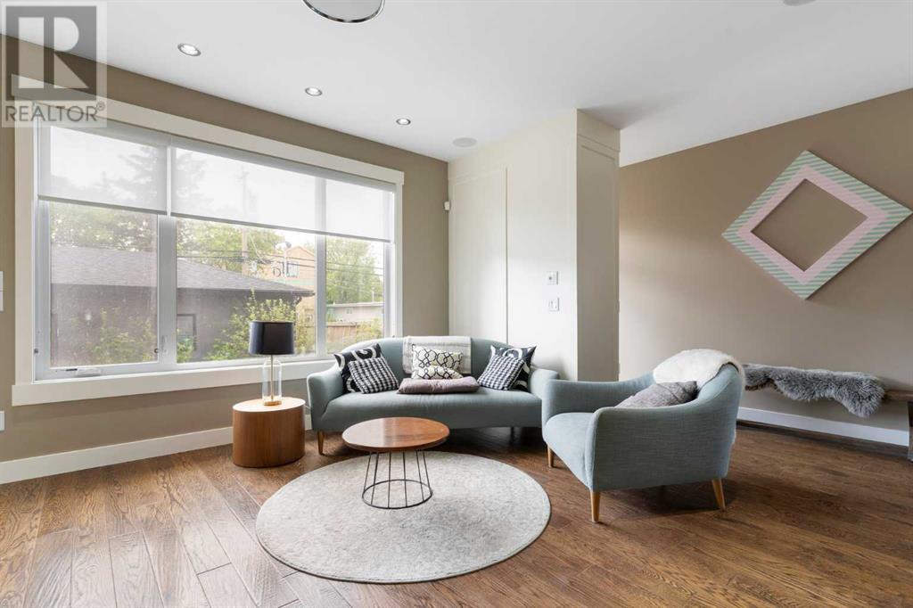 Single Family House for Sale in   Avenue NW Capitol Hill Calgary 